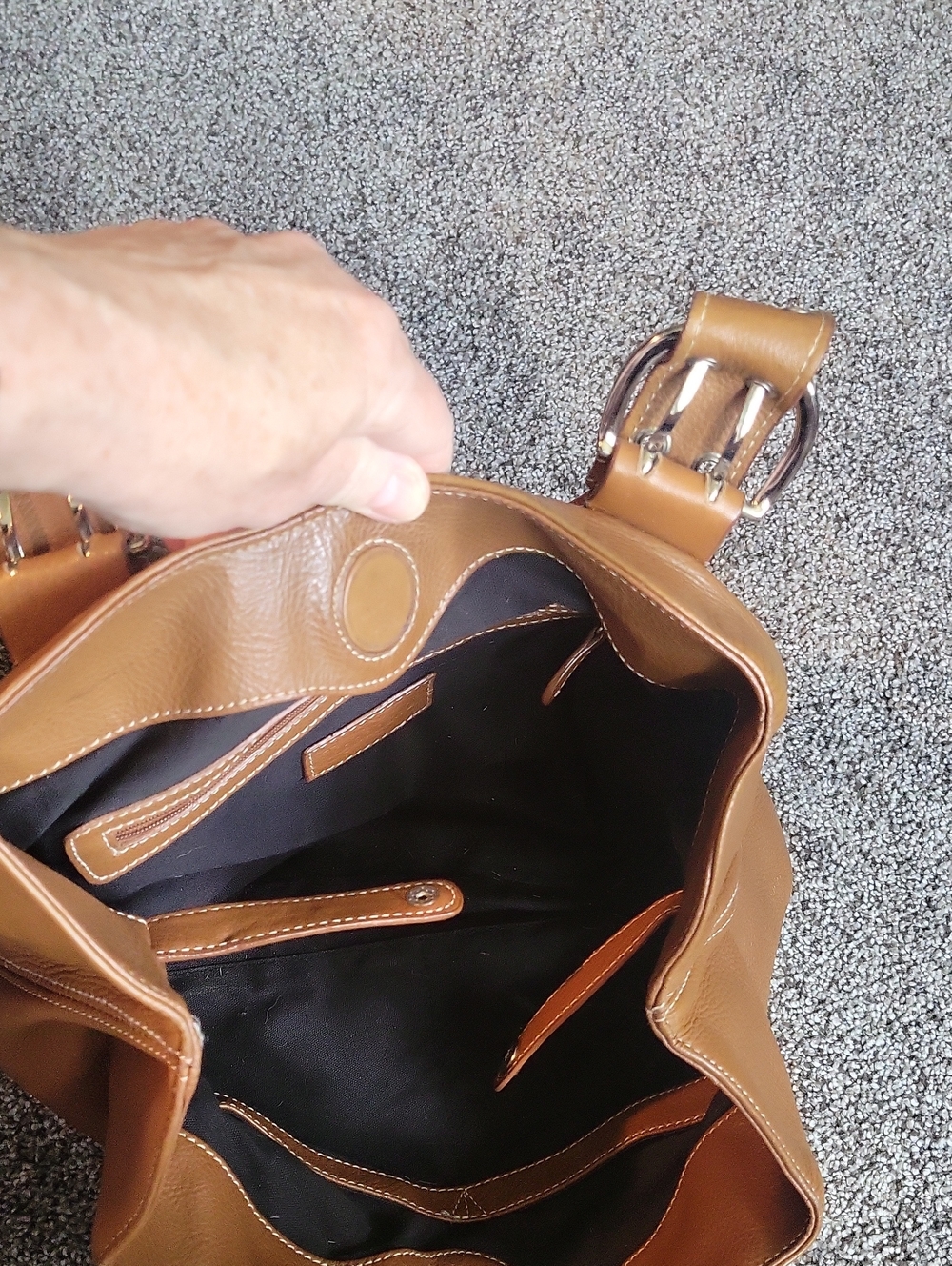 Vintage Tignanello Purse - Picture 8 of 12